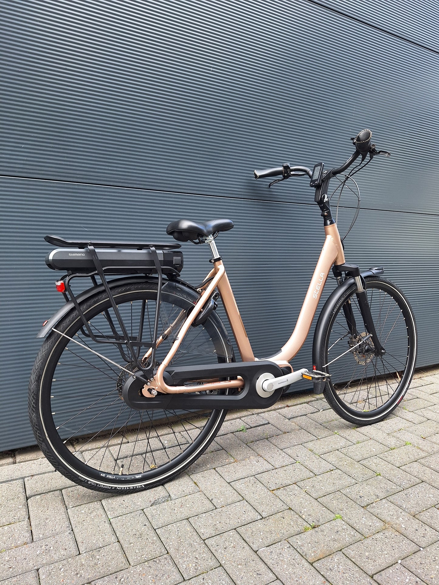 Stella Livorno Gold Middenmotor Elektrische Fiets