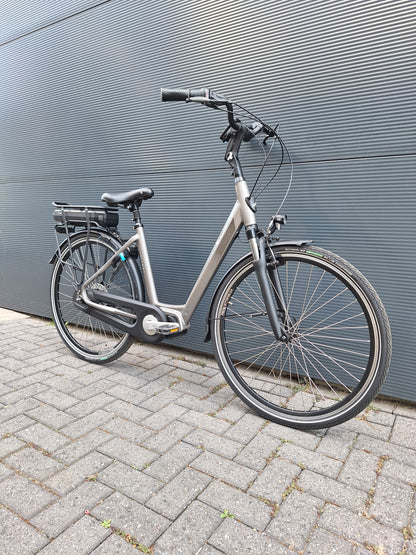 Stella Vienna Middenmotor Elektrische Fiets