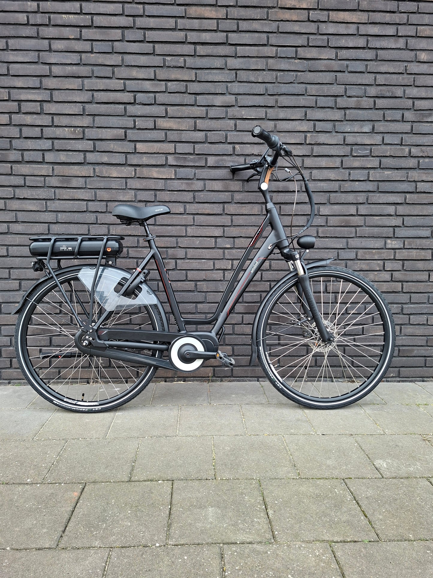 Amslod Venton LRX (58)